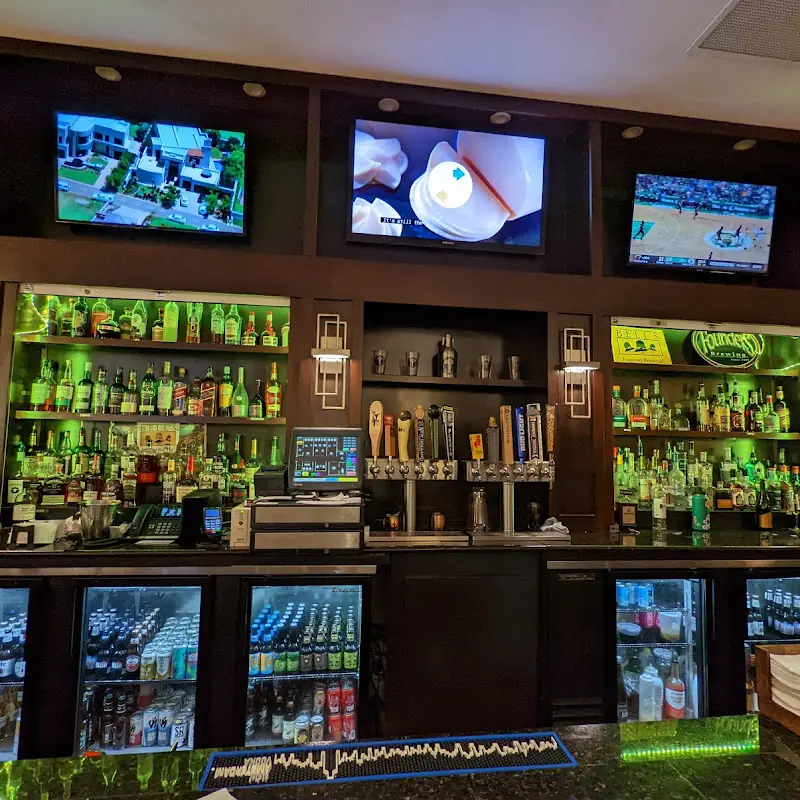 Ganders | Restaurant & Lounge