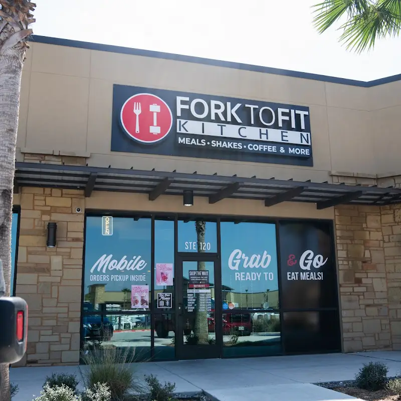 Fork to Fit Kitchen | Tres Lagos