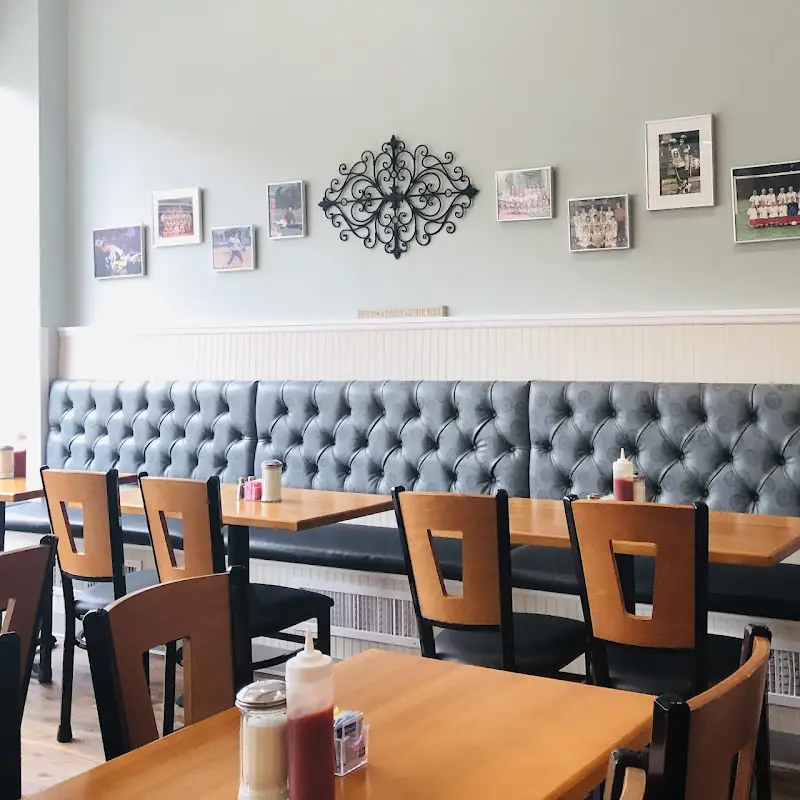 The Cardinal Cafe