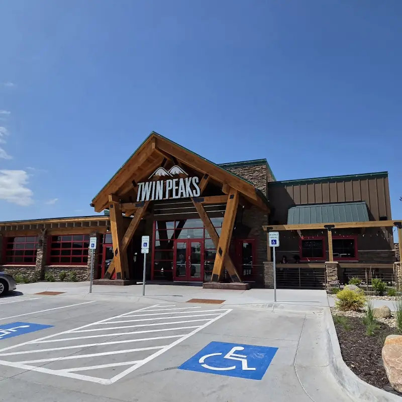 Twin Peaks Omaha