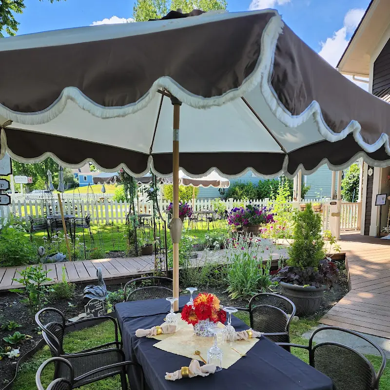 Dahlia Cove Studio- Afternoon Tea House, Candle Making, and Bloom Room