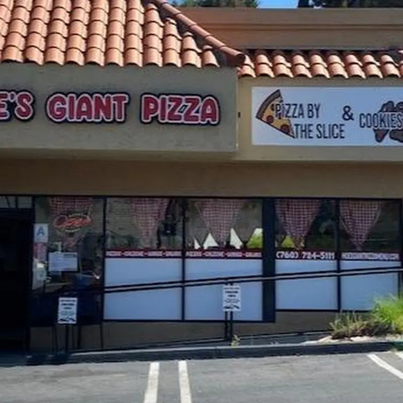 Moe’s Giant Pizza