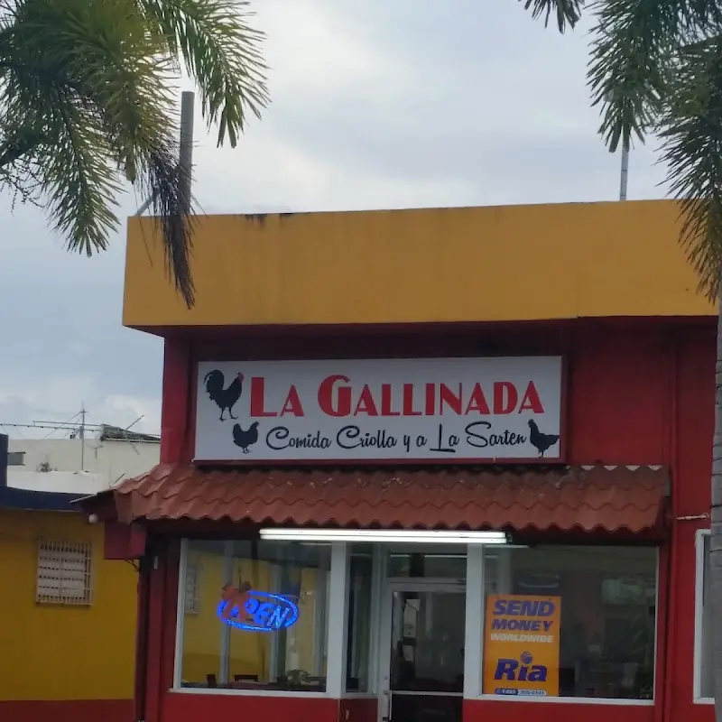 Alitas de Pollo Fritas / Fried Chicken Wings