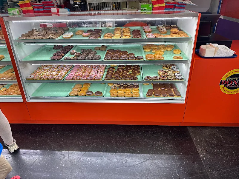 Yummy’s Donut Palace