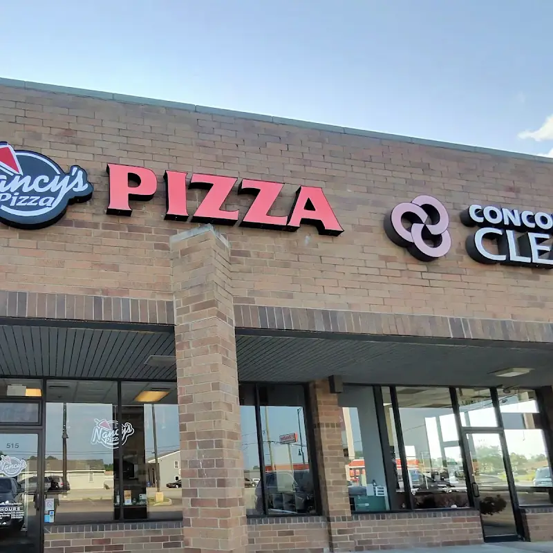 Nancy's Pizza Bourbonnais