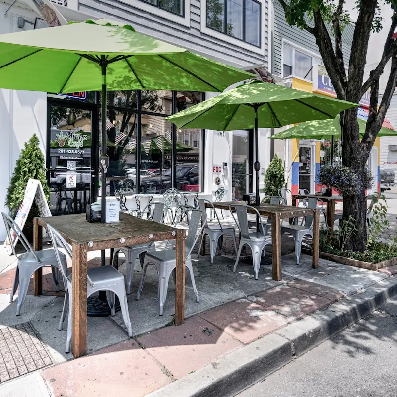 Minas Cafe