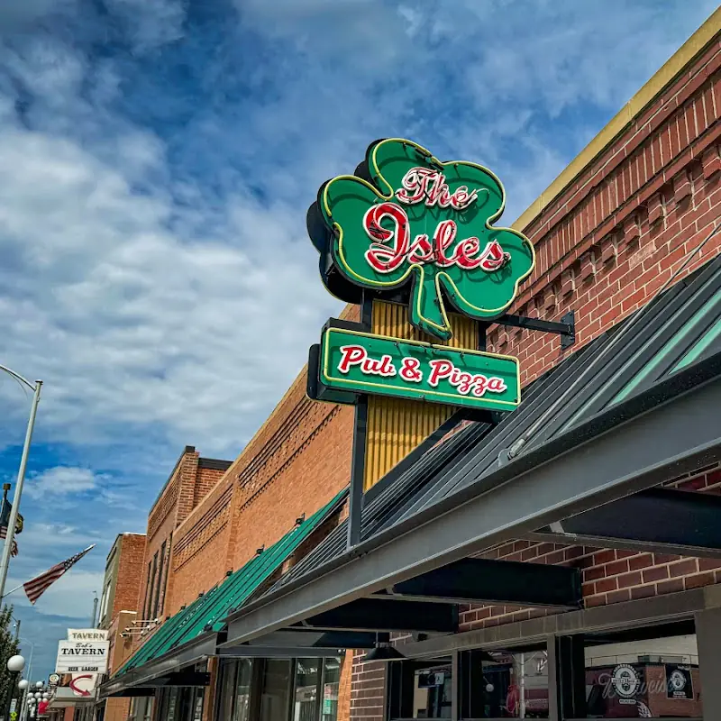 Isles Pub & Pizza