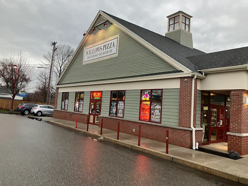 Willows Pizza & Restaurant