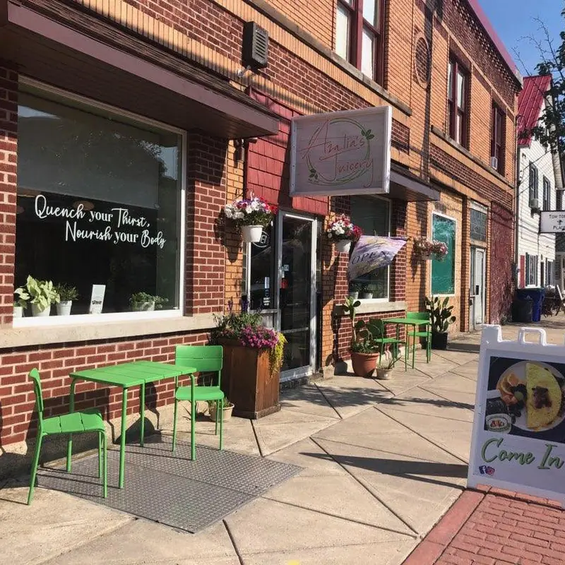Azalia's Juicery