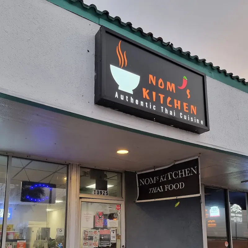 Nom's Kitchen