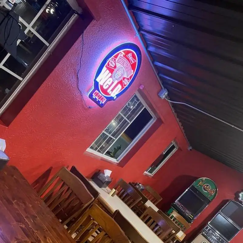 KJ Whitehorse Bar & Grill