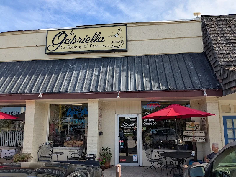 la Gabriella Coffeeshop & Pastries
