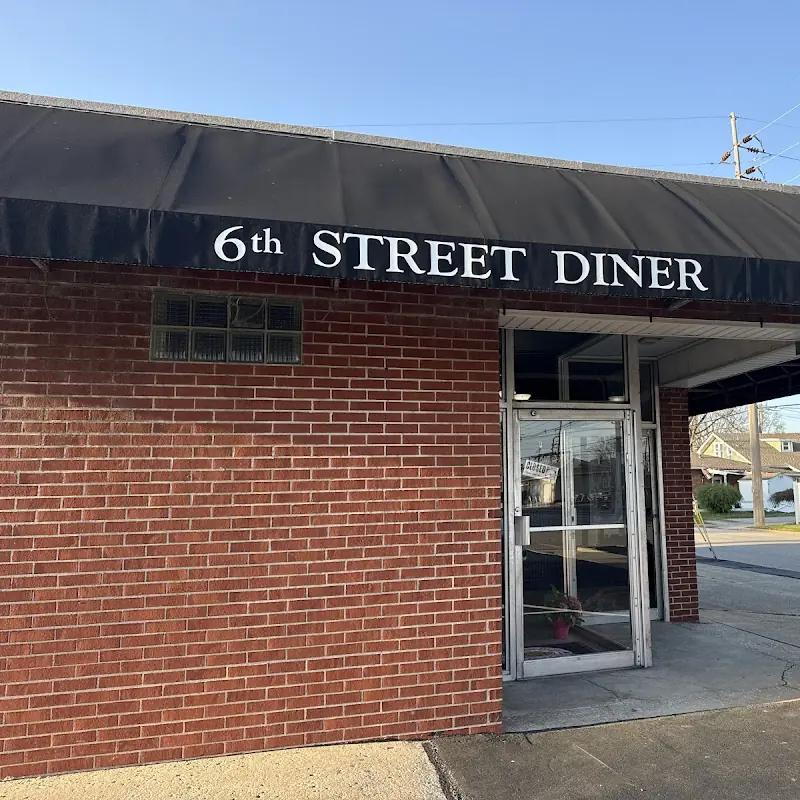 Gogo-May's 6th Street Diner