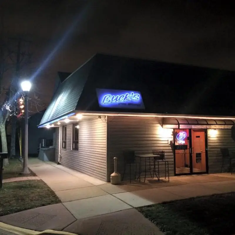 Buck's Pit Stop