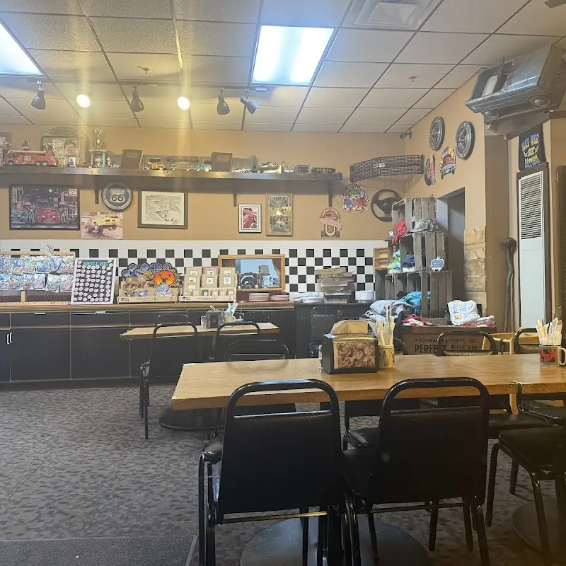 Mill Street | Pizza & Diner