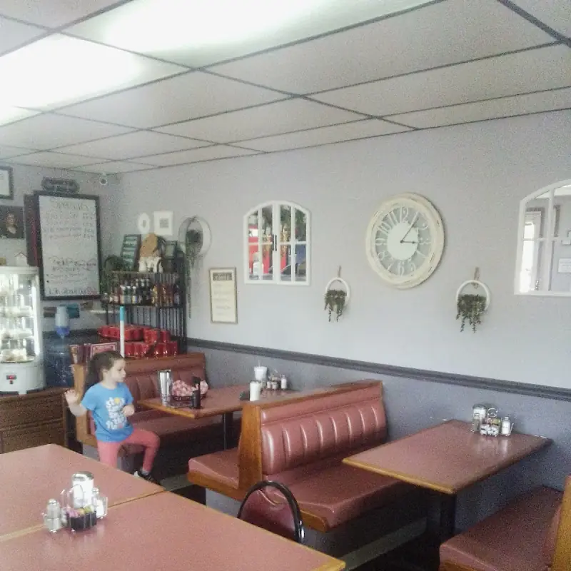 SweetThangs Cafe, Bakery & Pizza