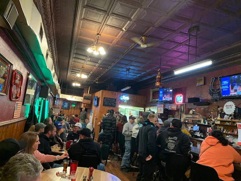 Bernie's Bar