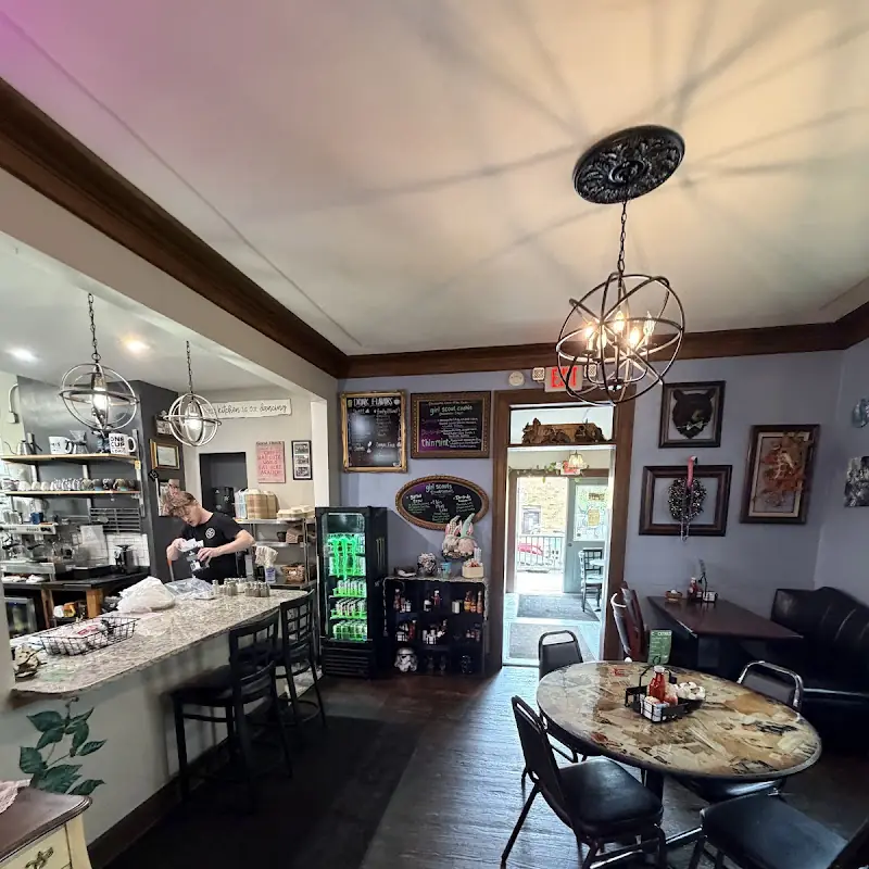 The Cracked Pot Coffee and Crepes