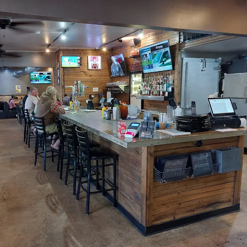 4th & Elm Bar & Grill