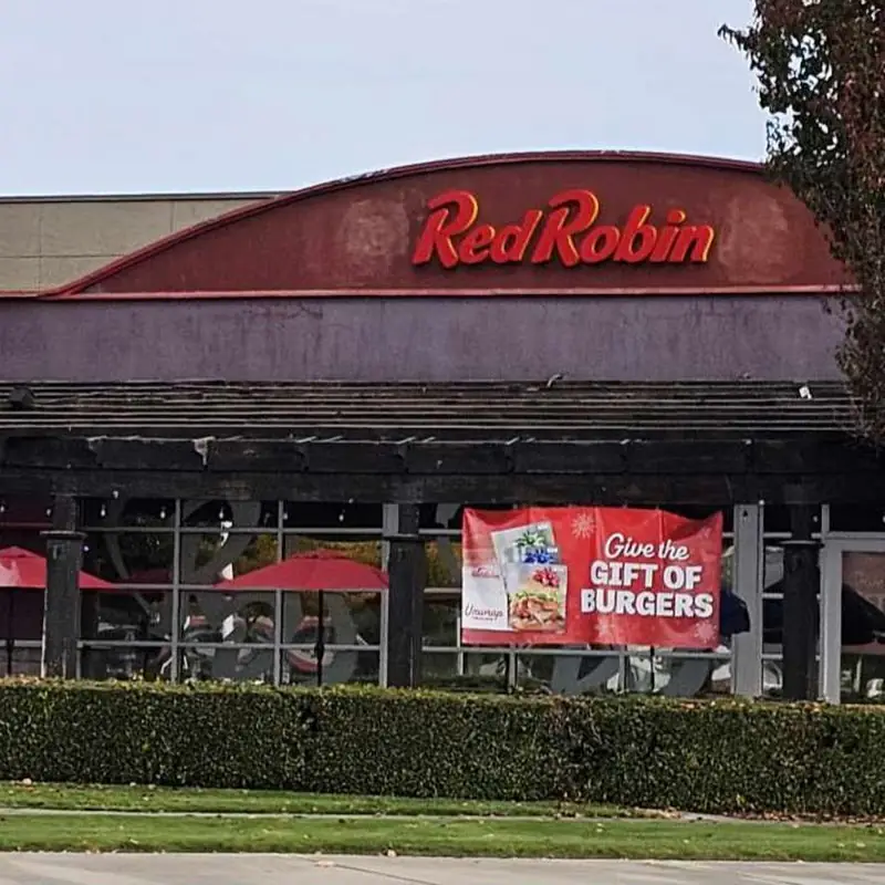Red Robin Gourmet Burgers and Brews