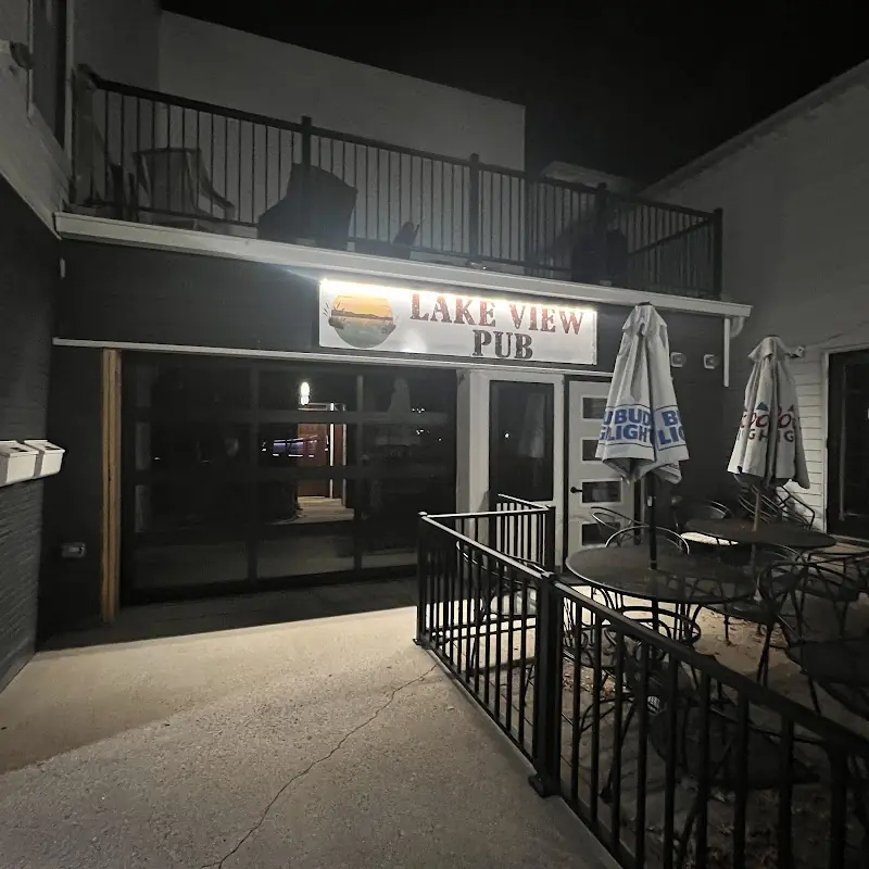 Lake View Pub
