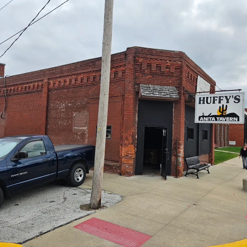 Huffy's Tavern