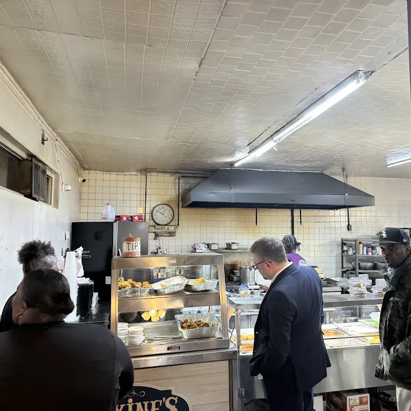 Maxine's Old Country Kitchen