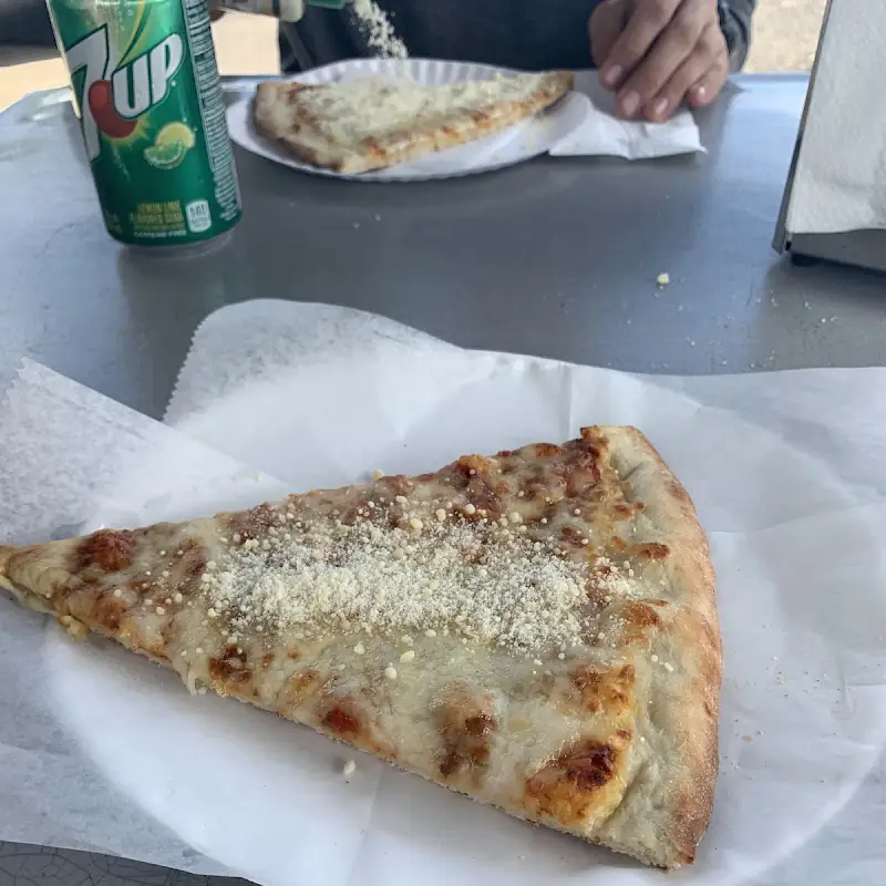 New Kings Pizza