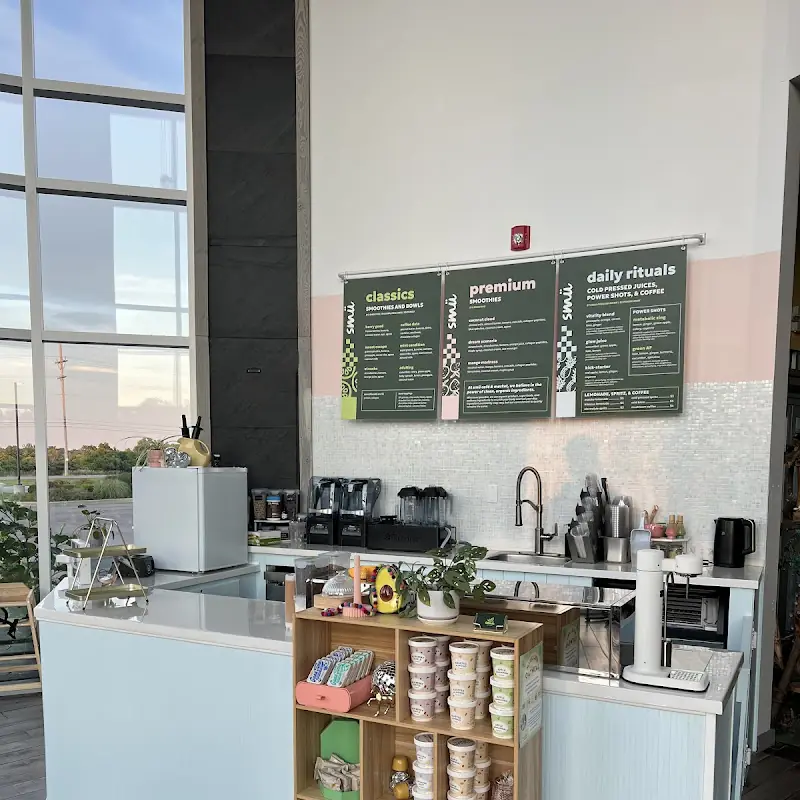 SMÜ Cafe + Market