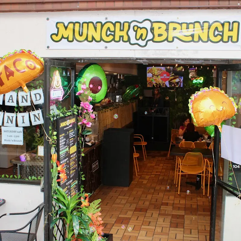 Munch N Brunch Cafe