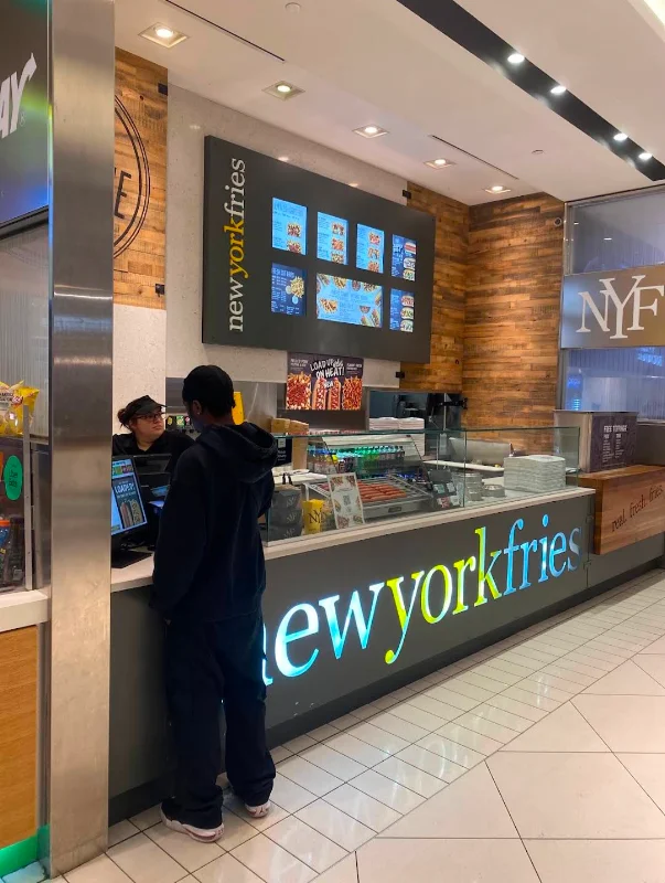 New York Fries - Rideau Centre