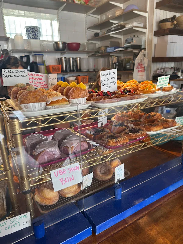 Bird Bird Bakery and Cafe