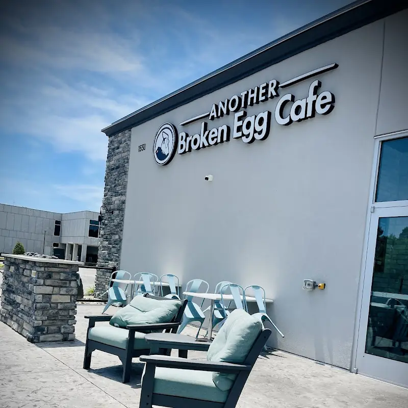 Another Broken Egg Cafe