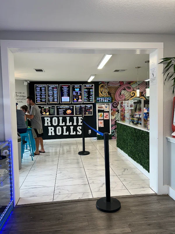 ROLLIE ROLLS
