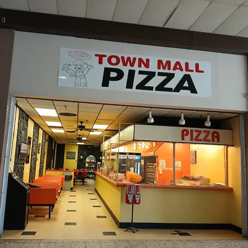 Town Mall Pizza