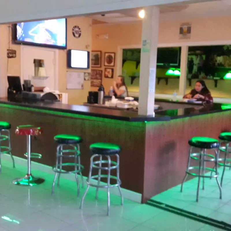 Haluche Restaurant & Burgers