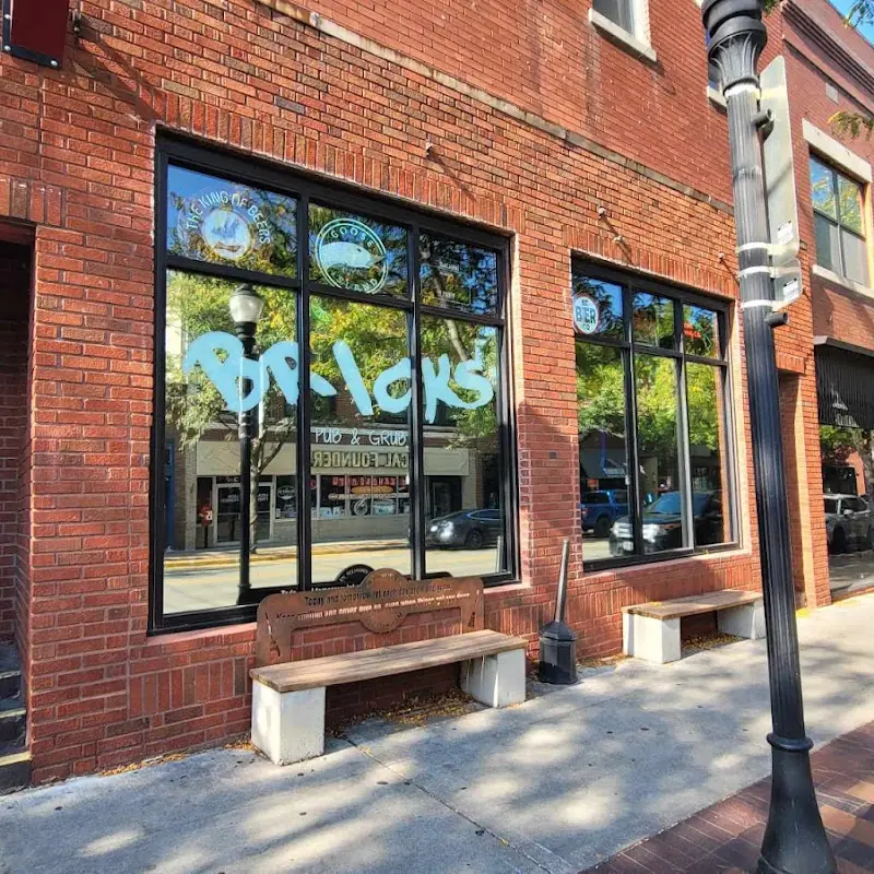Brick's Pub & Grub