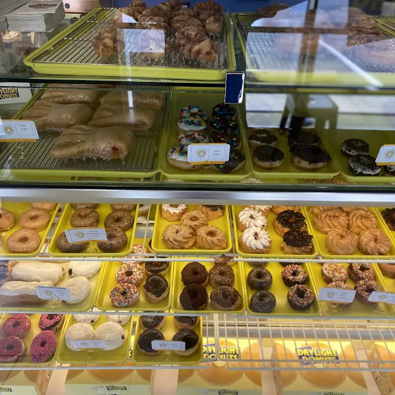 Dave’s Daylight Donuts