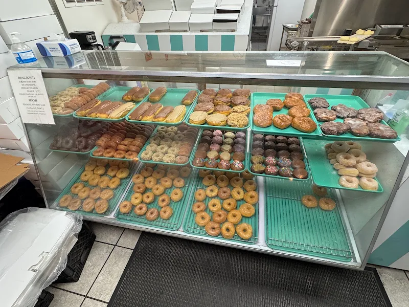Holt's Donuts
