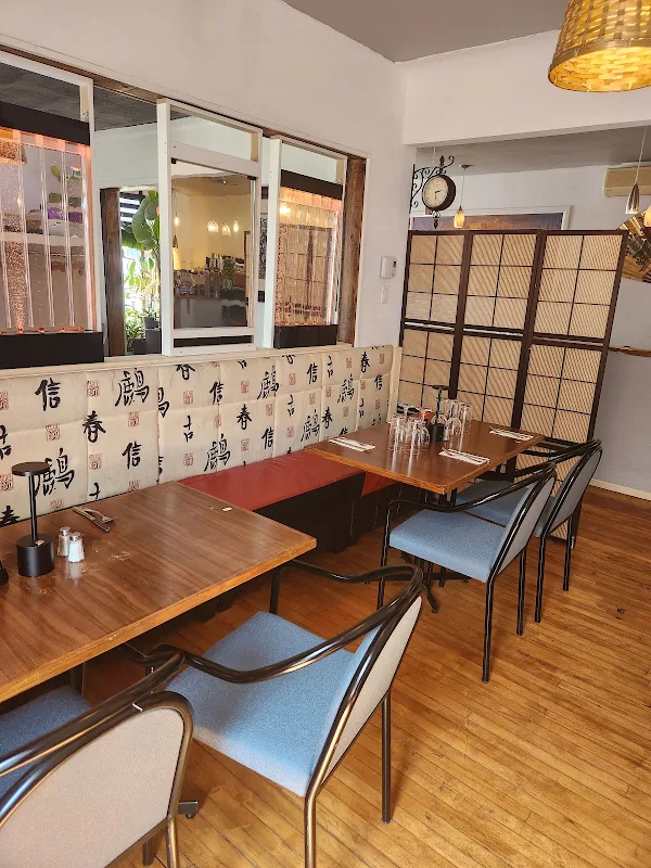 Restaurant fusion asiatique Inc