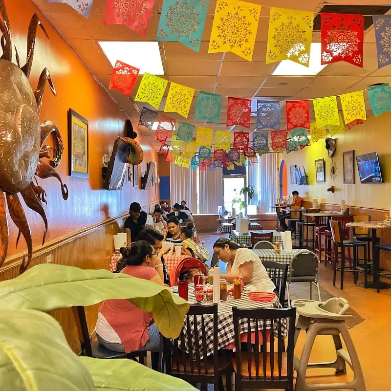 Shrimp Quesadilla/ Quesadilla de camarón
