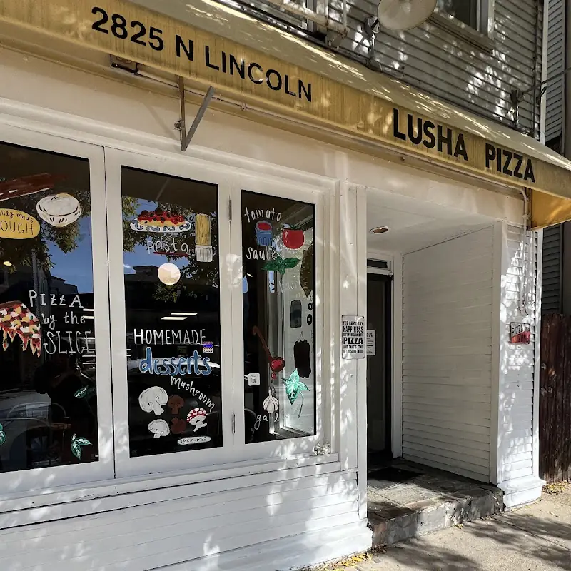 Lusha Pizza