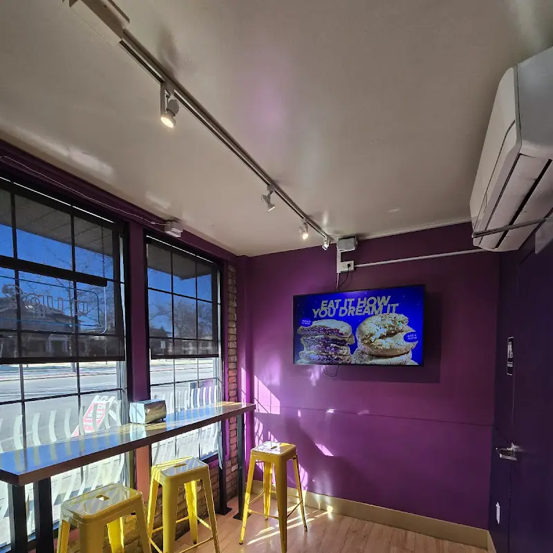 Insomnia Cookies