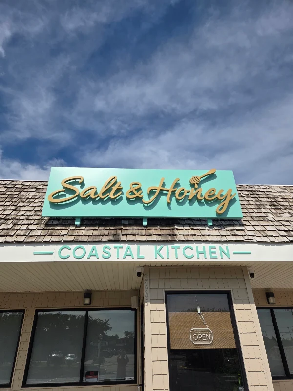 Salt and Honey -Coastal Kitchen-