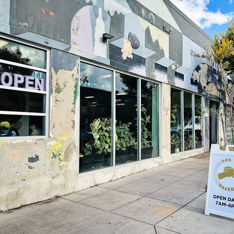 Dos Hermanos Cafe
