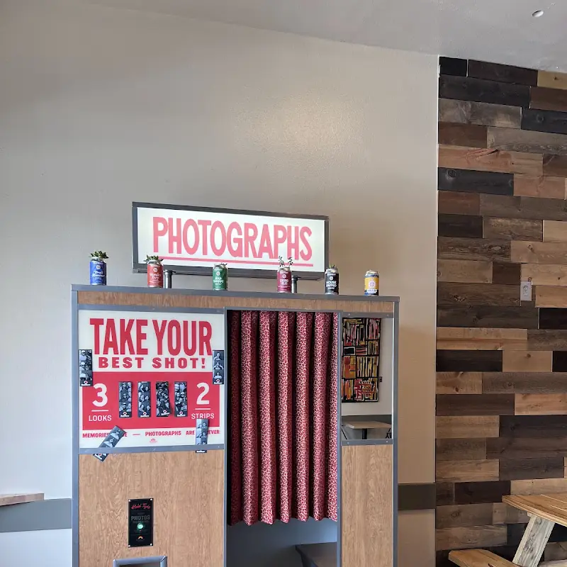 Red Horn Coffee House and Tap Room