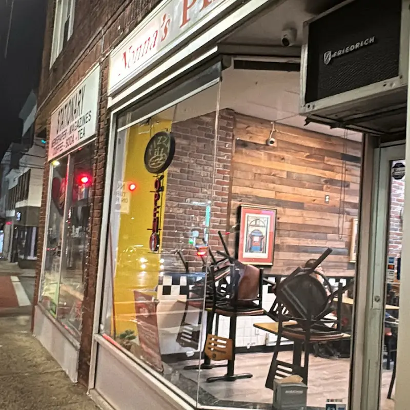 Nonna's Pizza