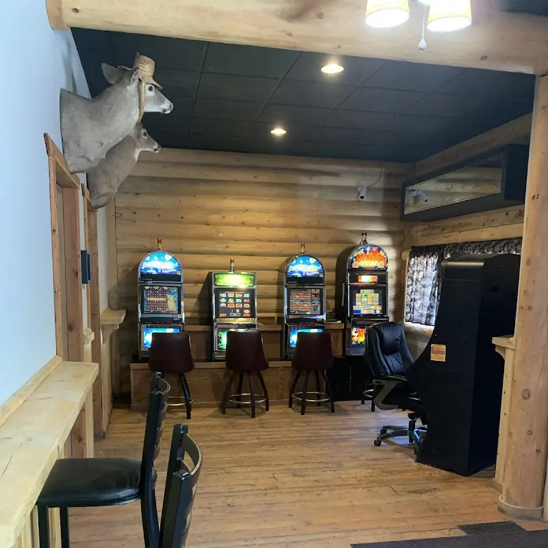 The Knotty Pine