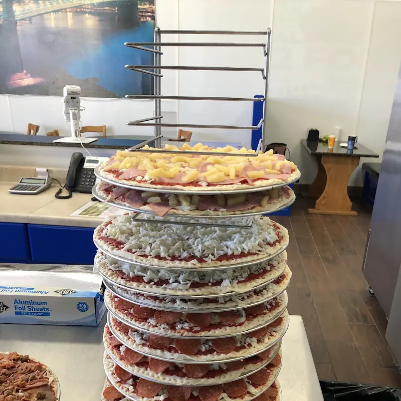 Grand American pizza