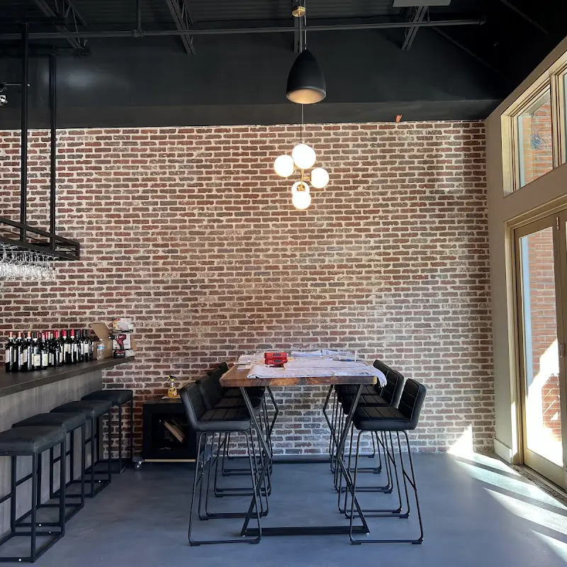 Social Oak Wine & Restaurant